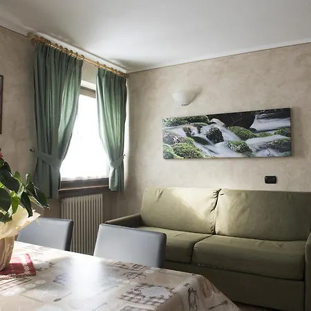 Chalet Li Baita Genny Apartment Livigno